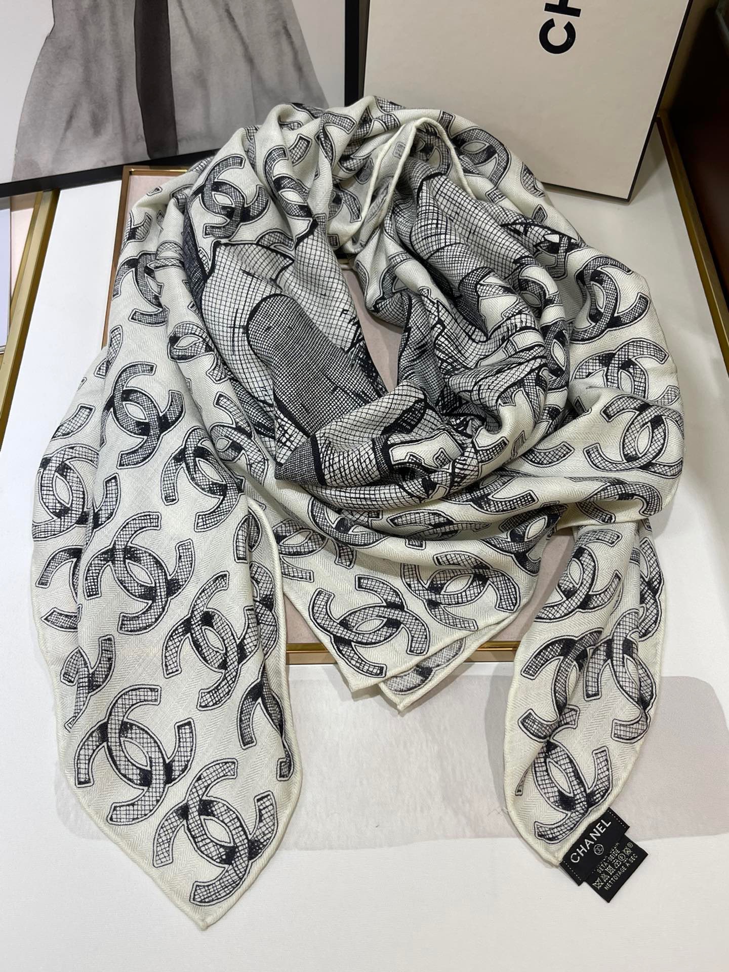 CHANEL SCARVES