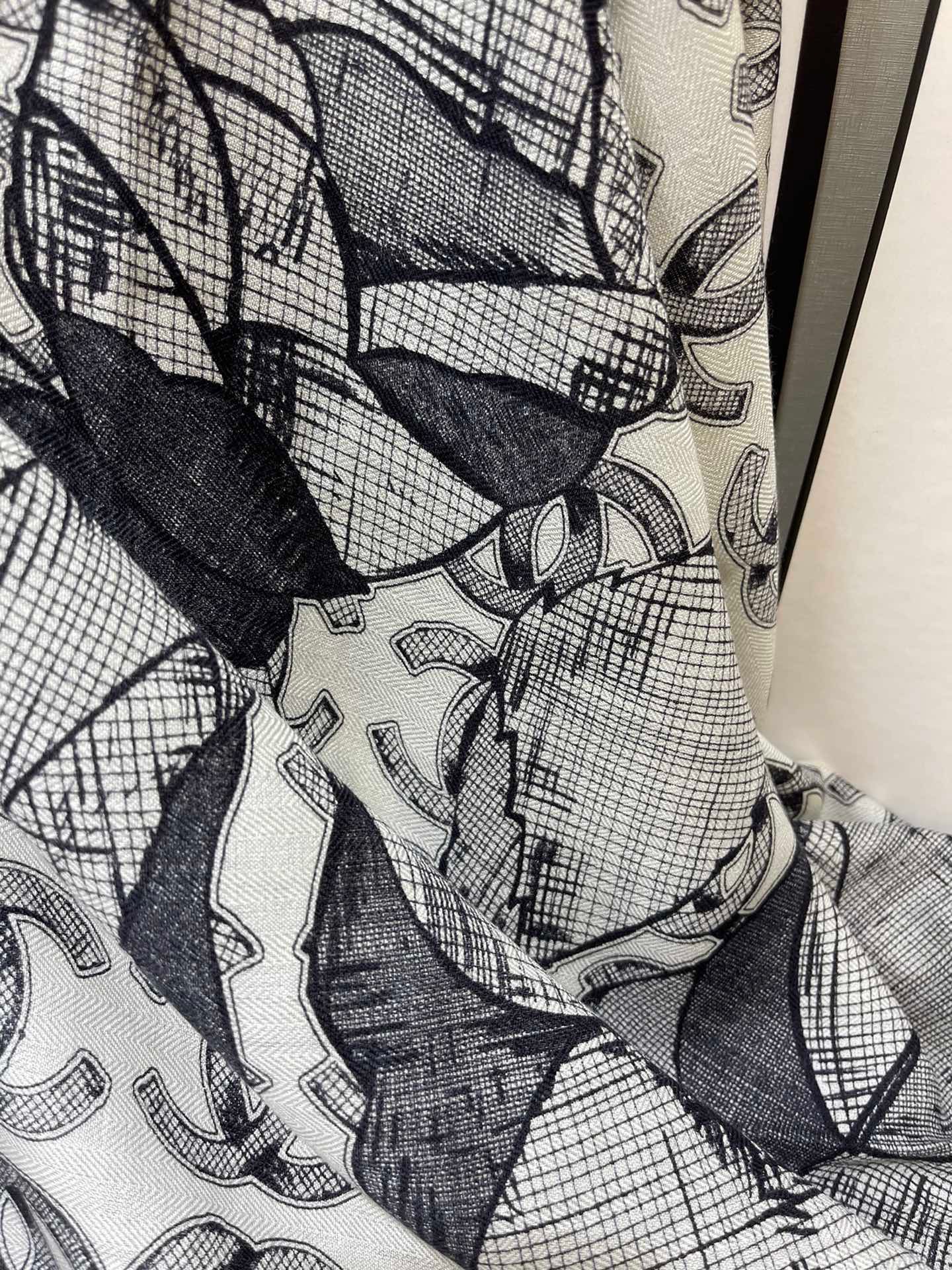 CHANEL SCARVES