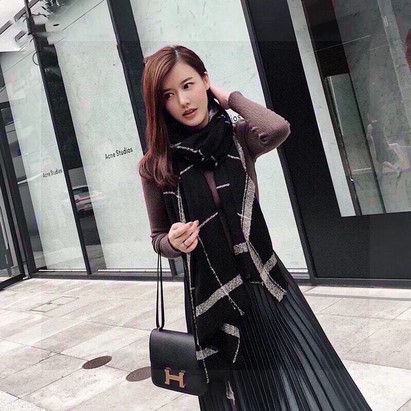 CHANEL SCARVES