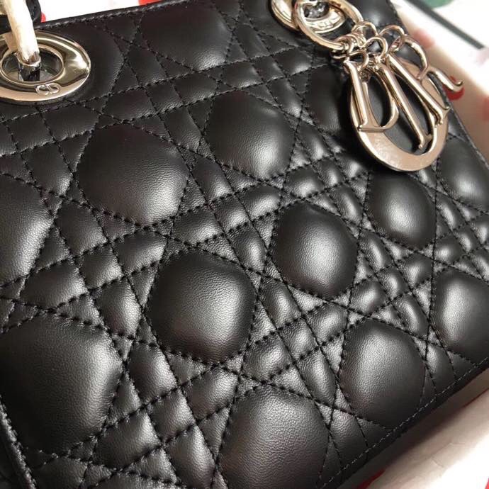 PERSONALISE YOUR  My Lady Dior