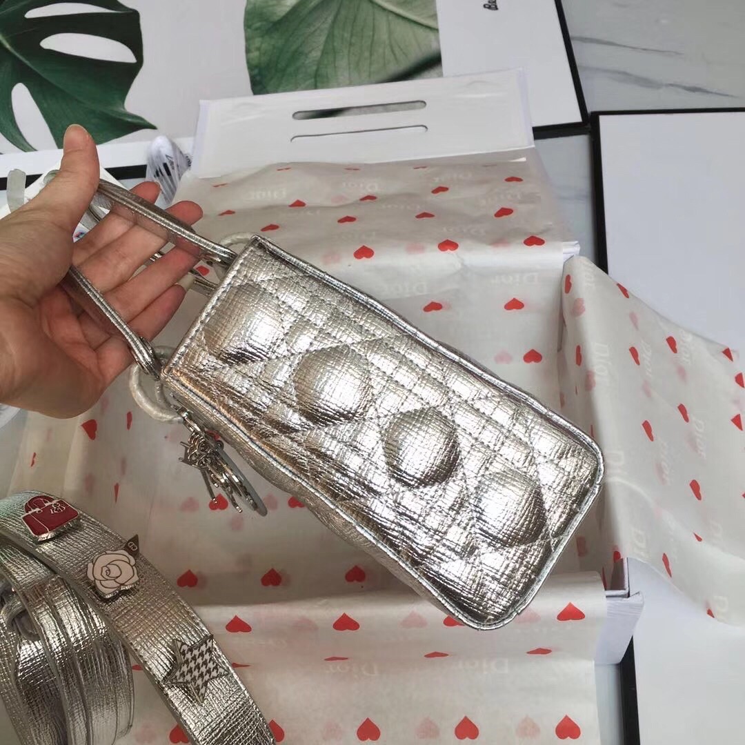 PERSONALISE YOUR  My Lady Dior