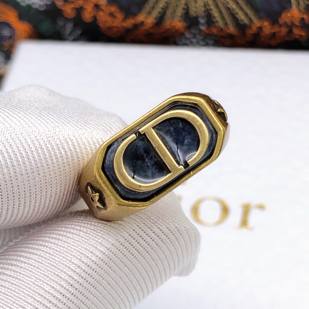 Christian Dior Ring