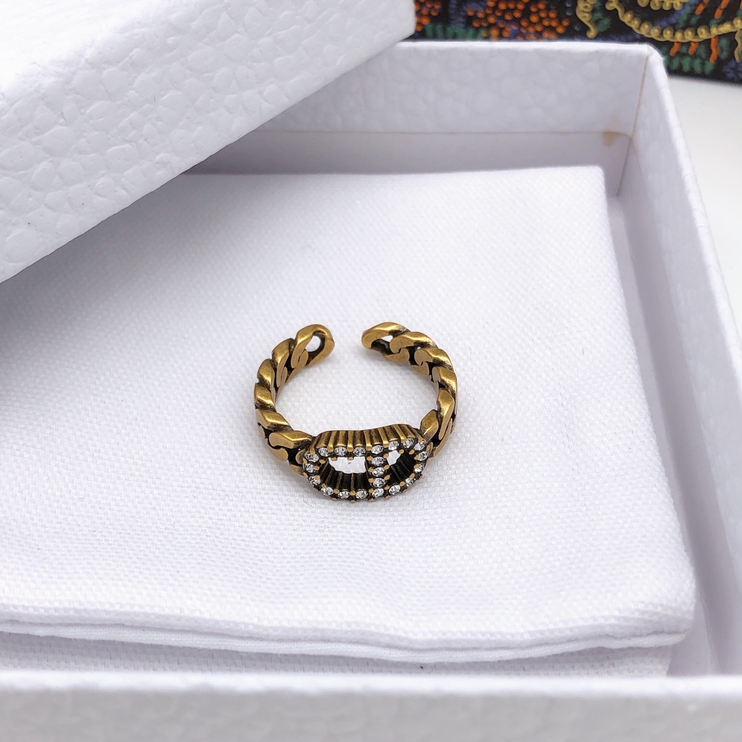 Christian Dior Ring
