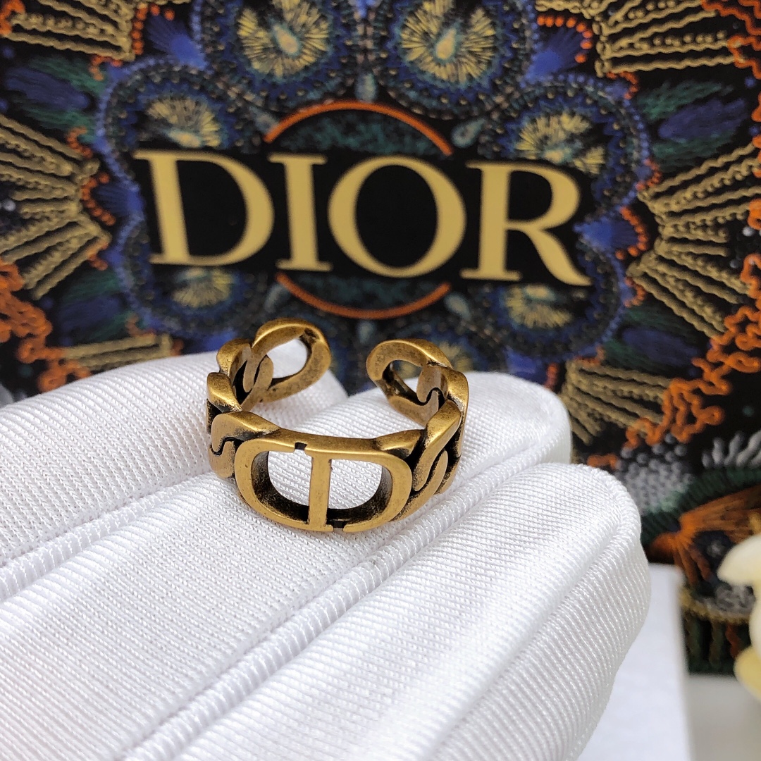 Christian Dior Ring