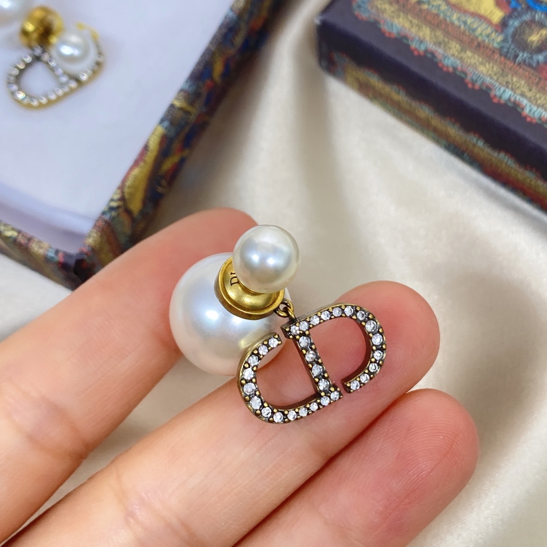 Christian Dior Earrings