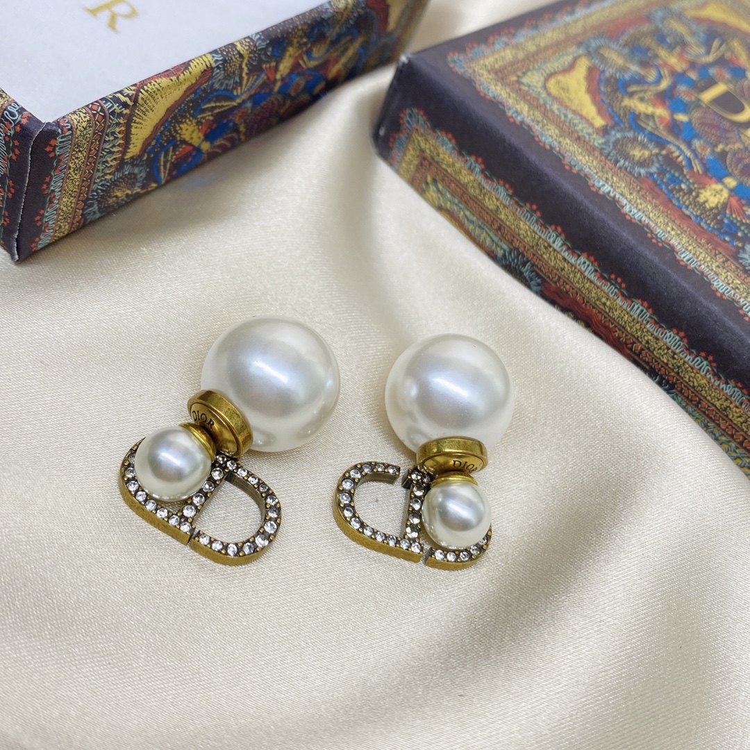 Christian Dior Earrings