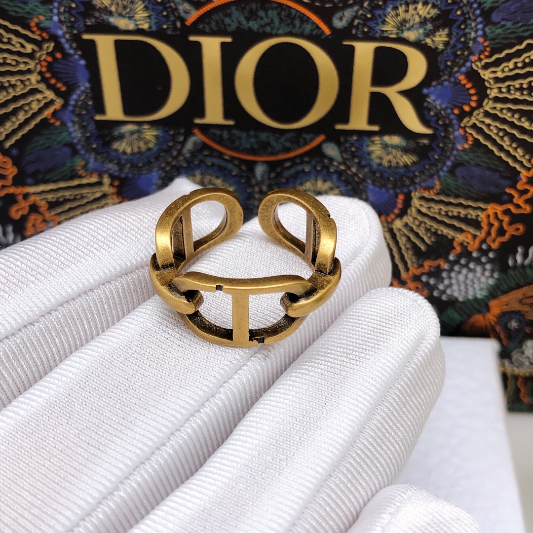 Christian Dior Ring