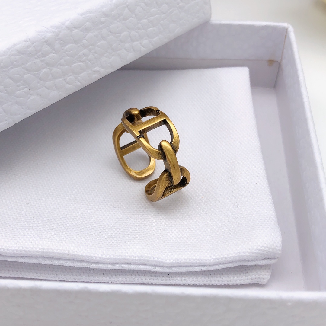 Christian Dior Ring