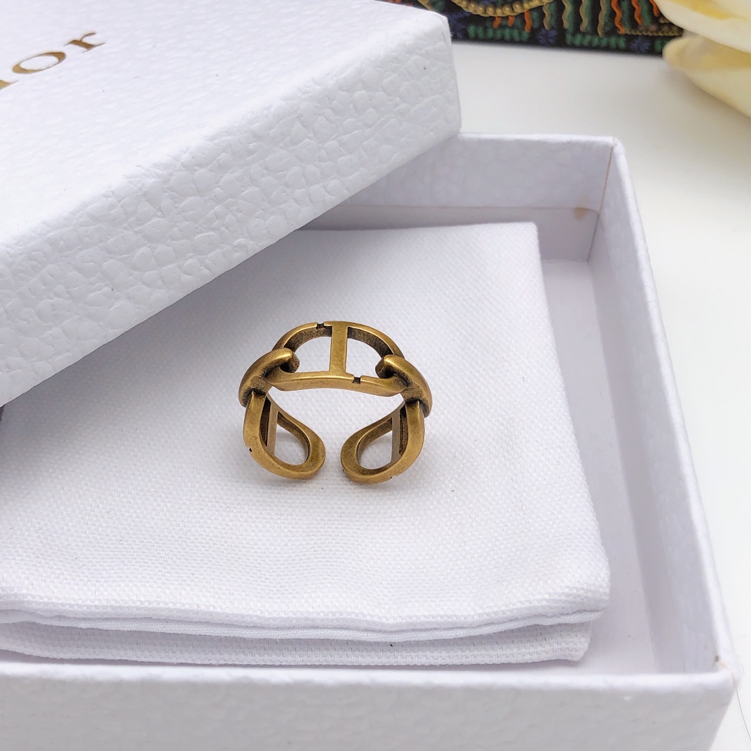 Christian Dior Ring