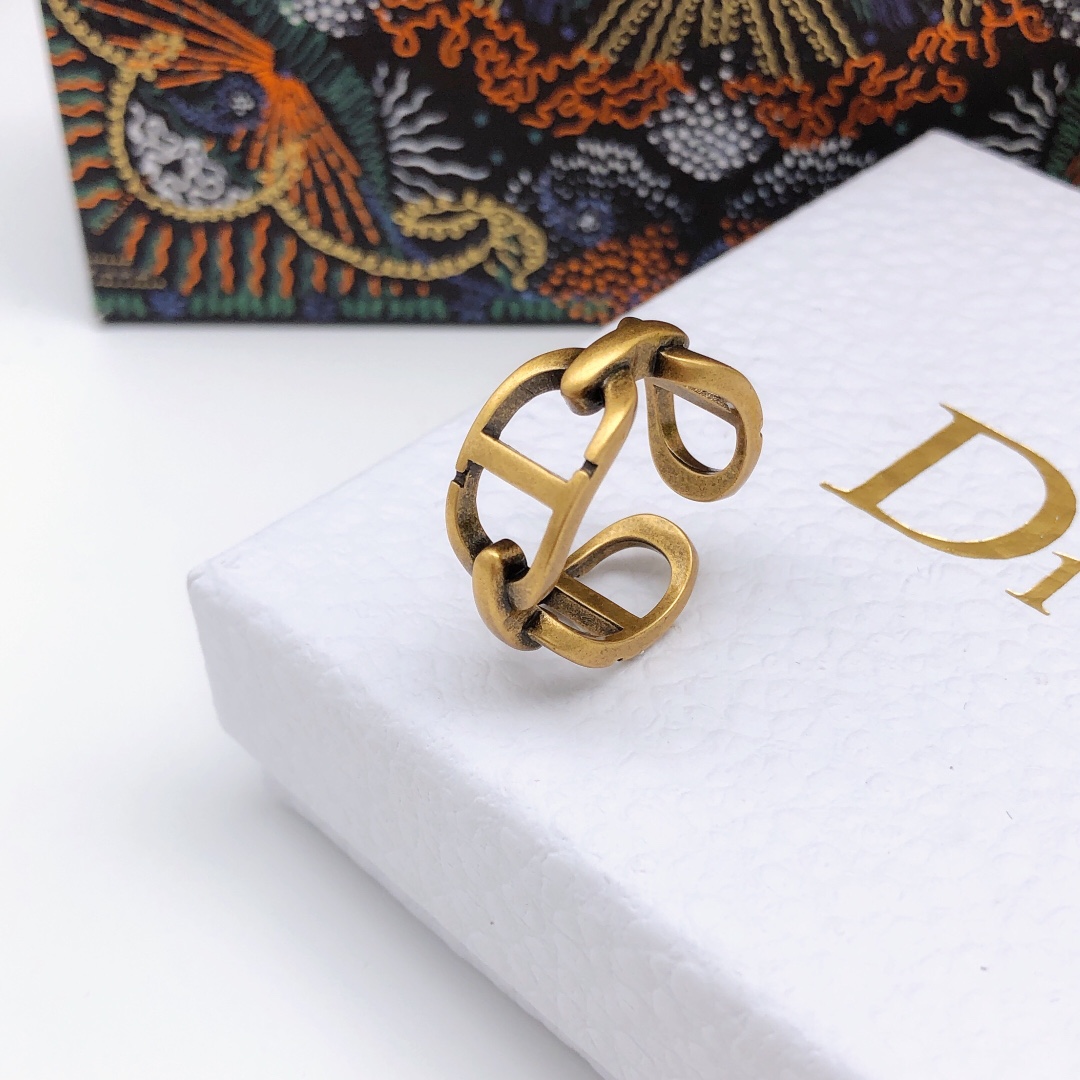 Christian Dior Ring