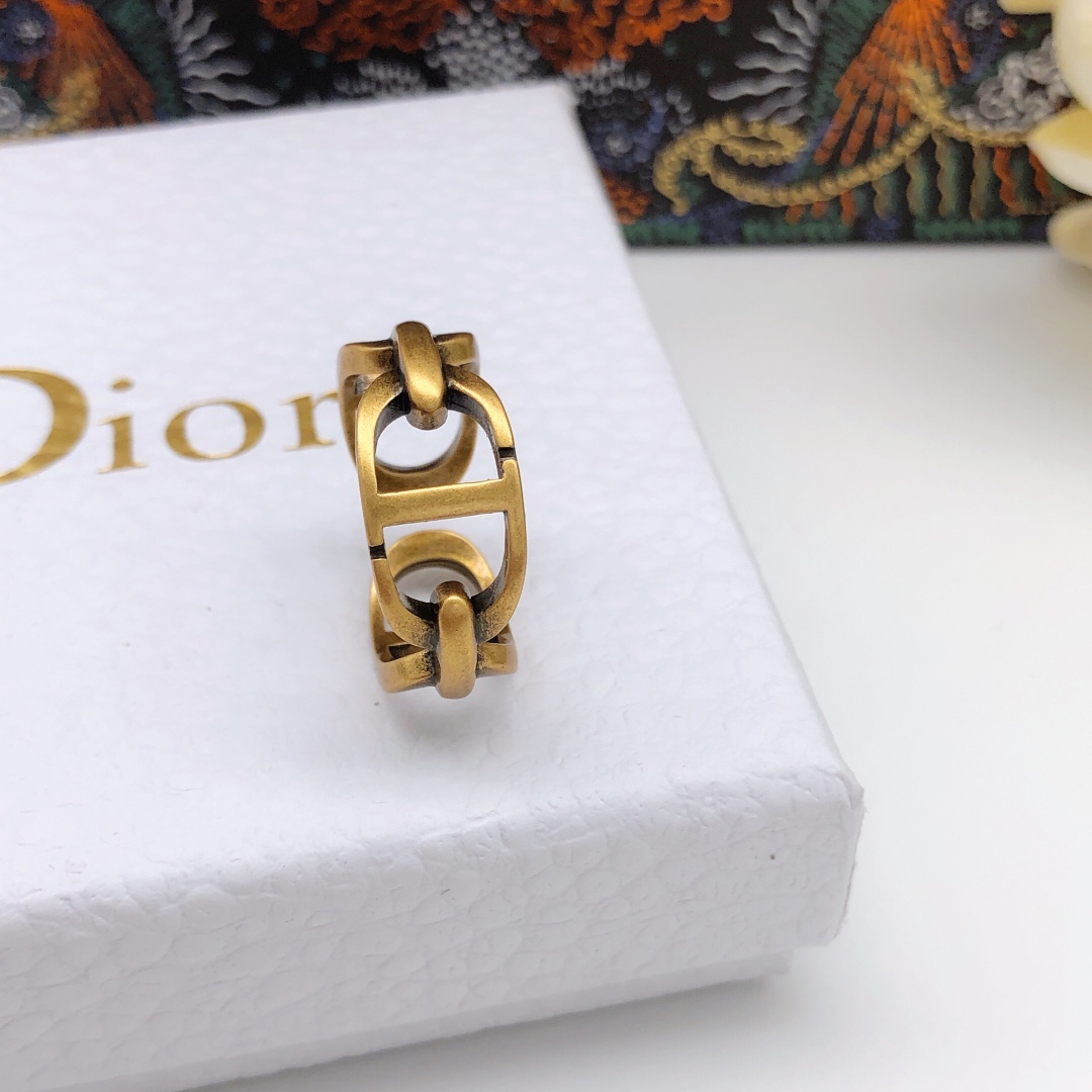 Christian Dior Ring