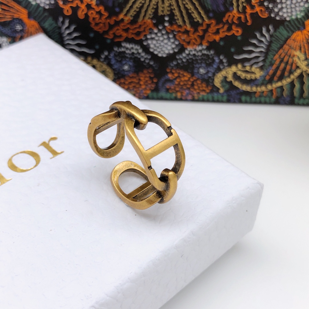 Christian Dior Ring