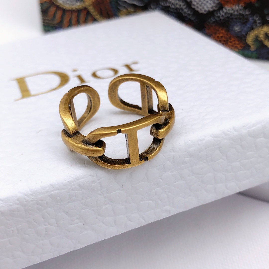 Christian Dior Ring