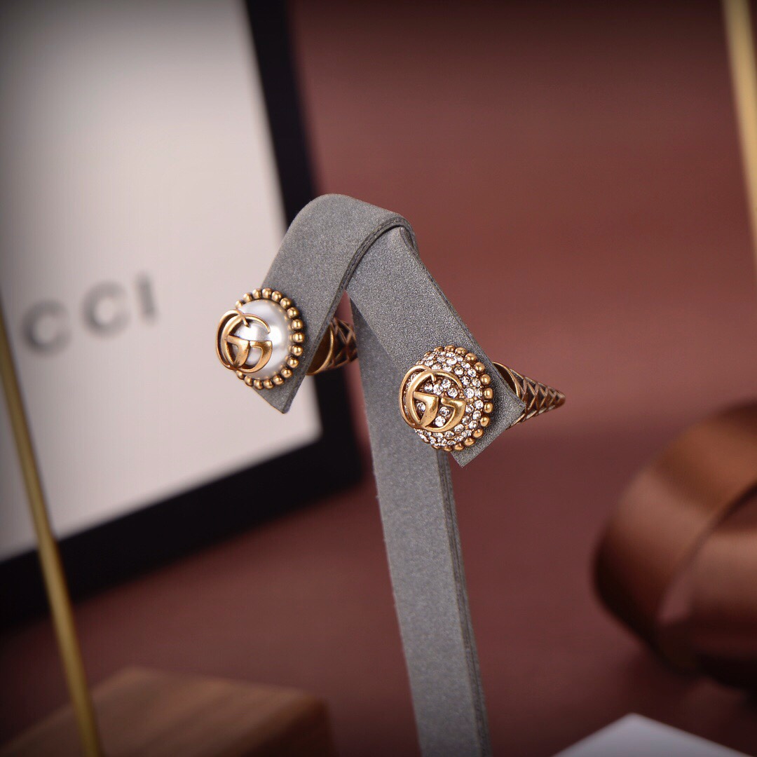 Earrings, GUCCI