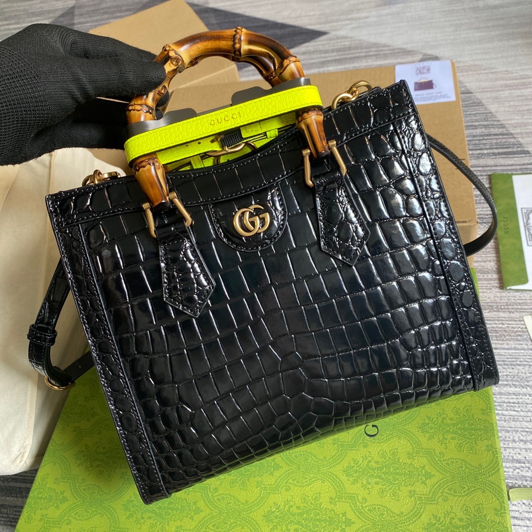 660195  Gucci Diana small crocodile tote bag, Top Handle Bags for Women
