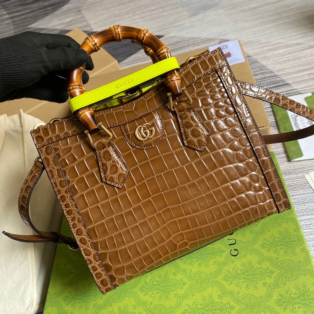 660195  Gucci Diana small crocodile tote bag, Top Handle Bags for Women