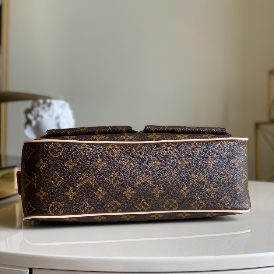 m51560, LOUIS VUITTON LV