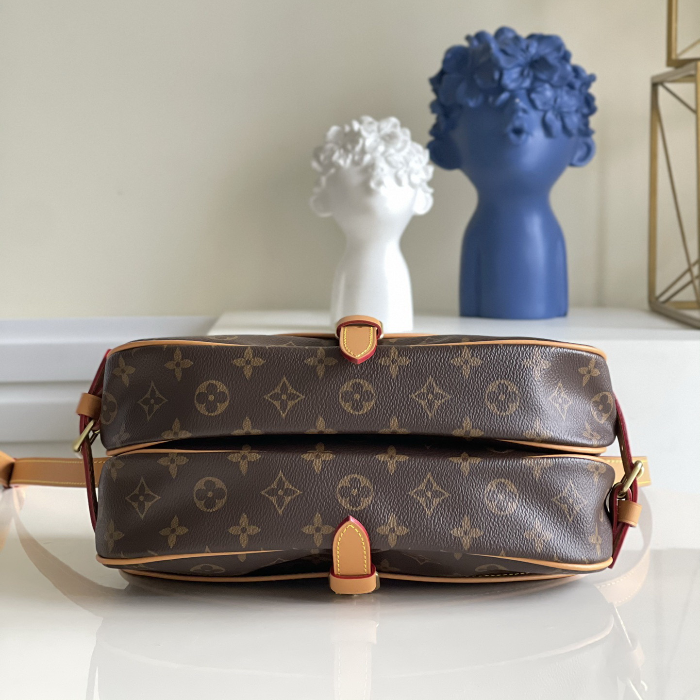 m40710, LOUIS VUITTON LV