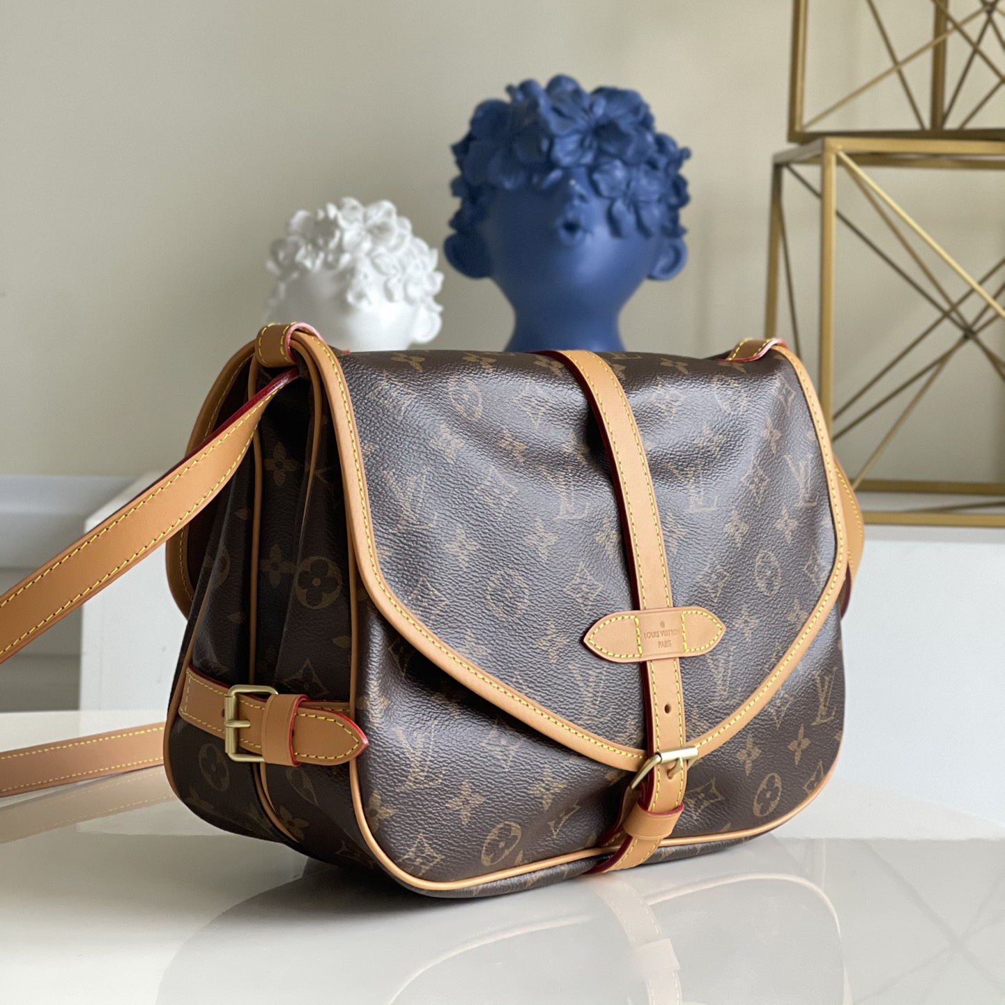 m40710, LOUIS VUITTON LV