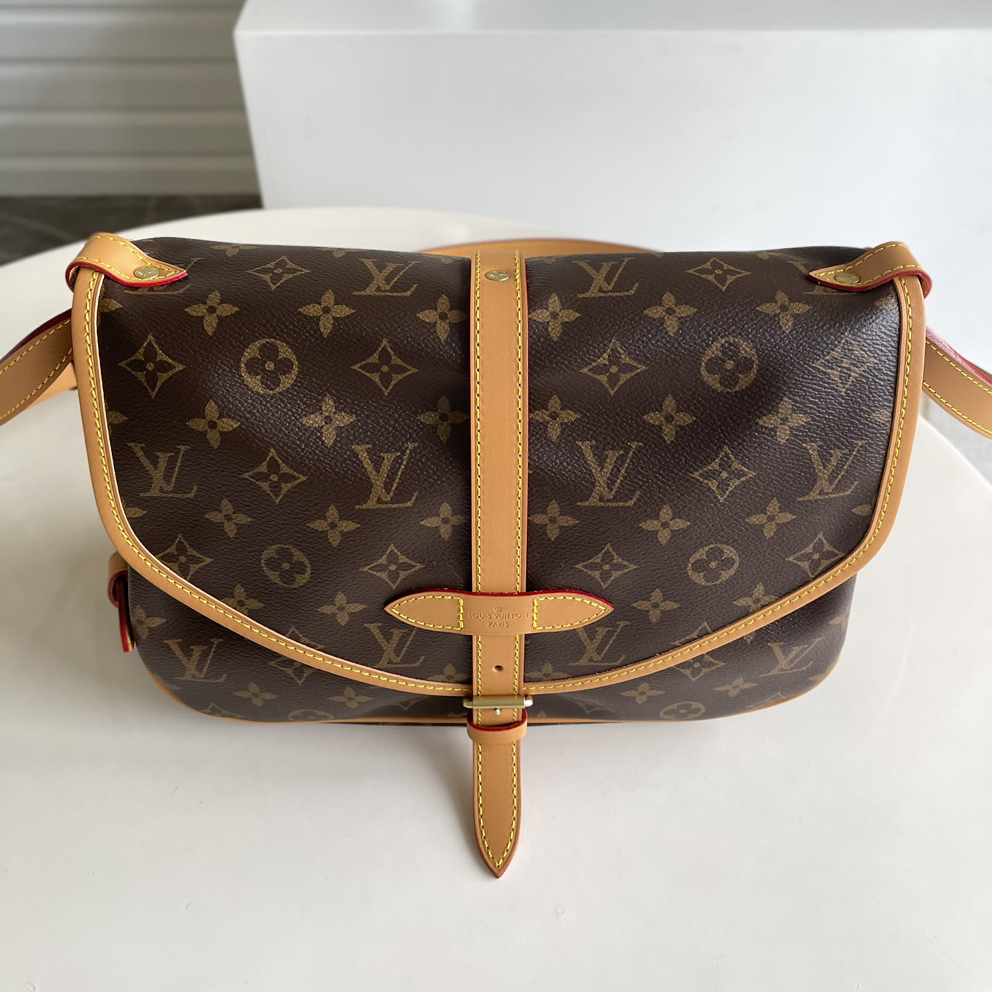 m40710, LOUIS VUITTON LV
