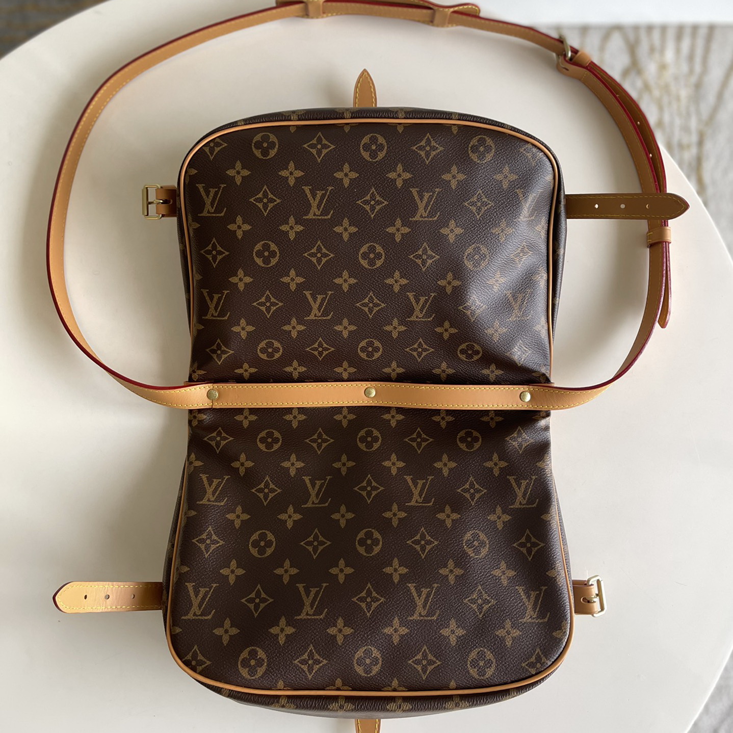 m40710, LOUIS VUITTON LV