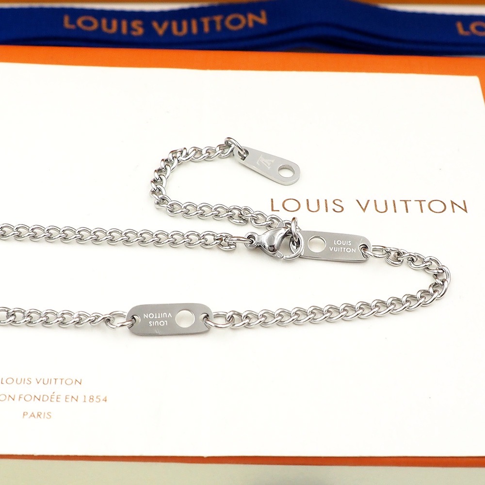 M00280  LV AQUATICS NECKLACE