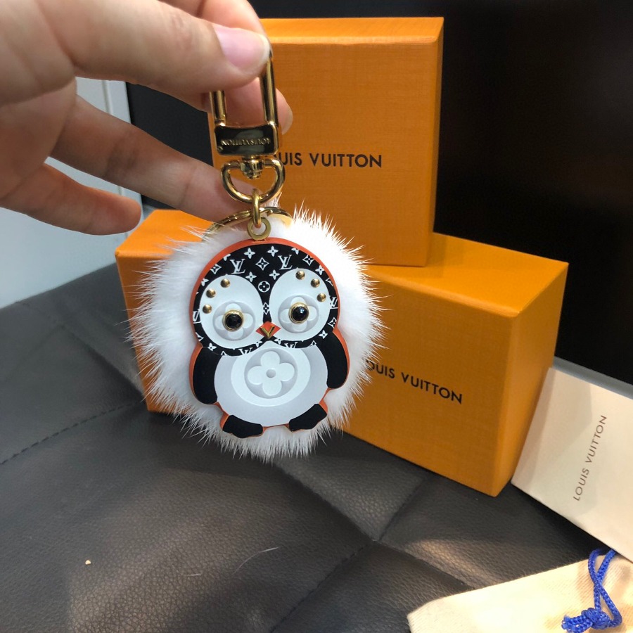 Louis Vuitton LV, key chain