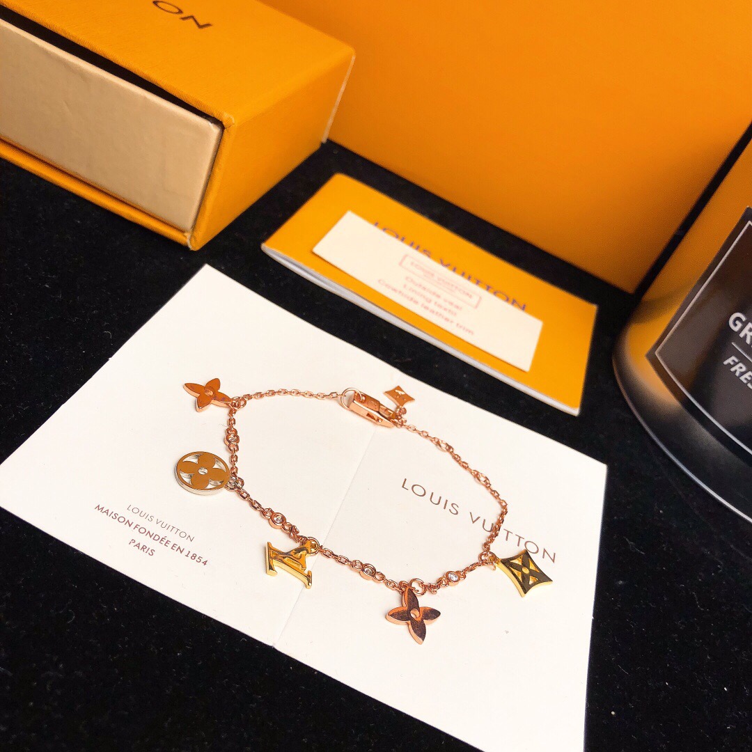 BRACELET, Louis Vuitton LV, 19cm