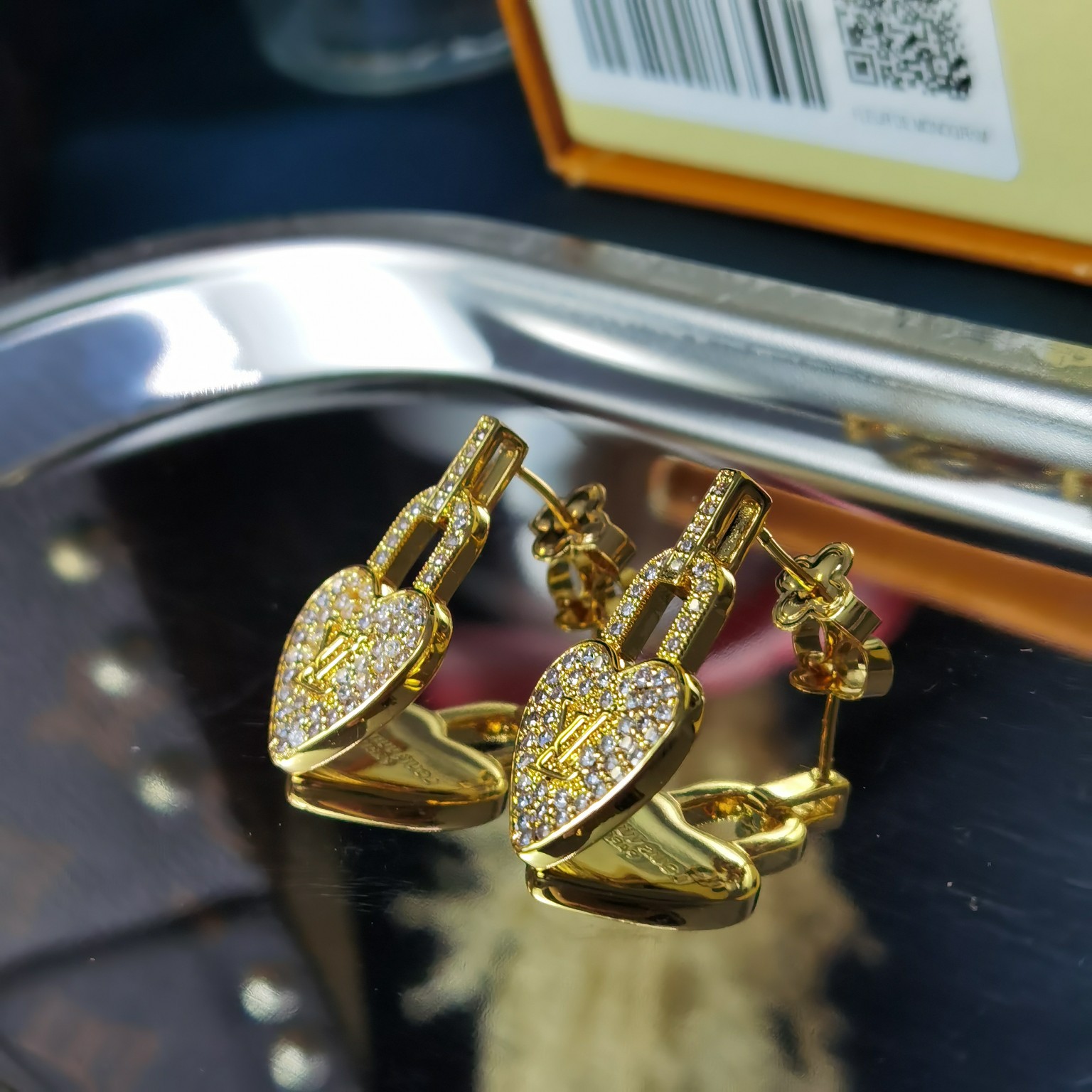 Louis Vuitton LV EARRINGS & Stud