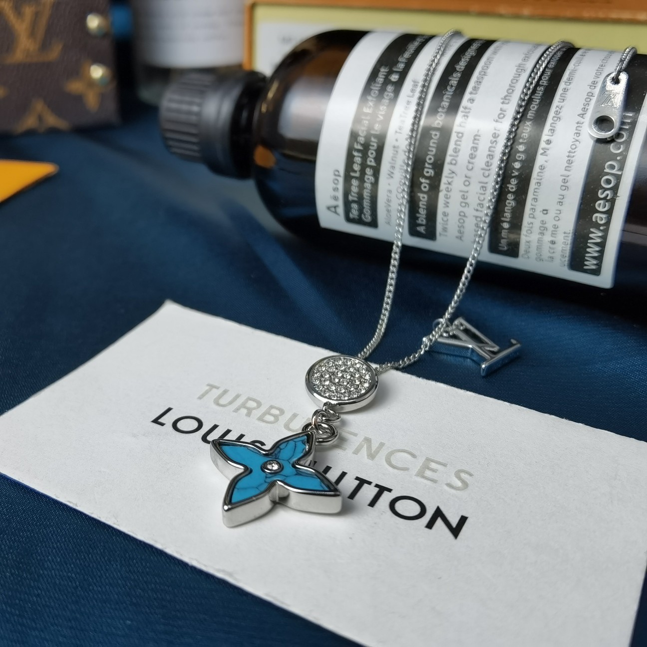 LV CATCH PENDANT NECKLACE