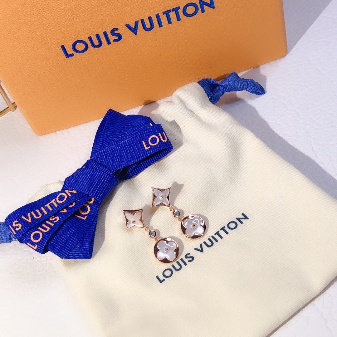 Earrings, Louis Vuitton LV