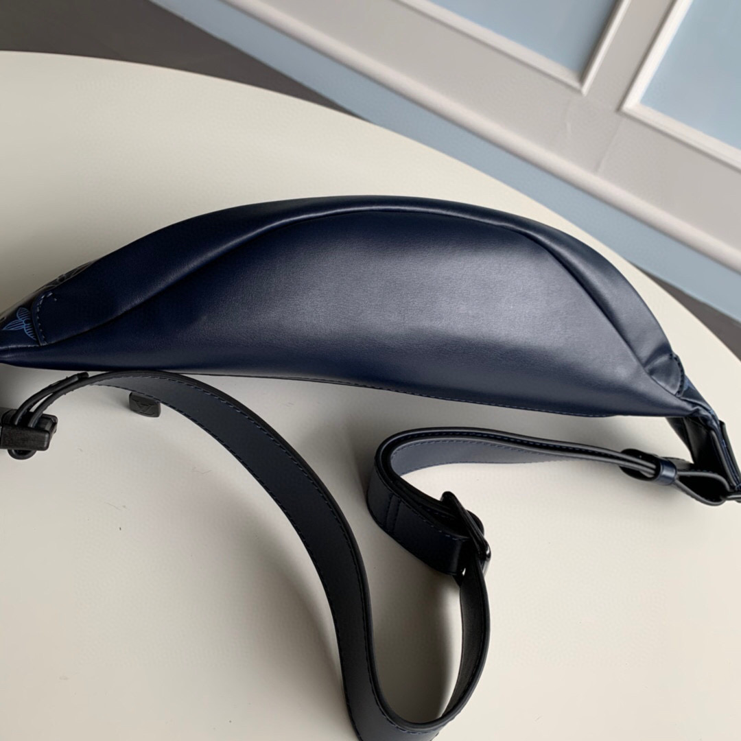M45729  DISCOVERY BUMBAG PM, LOUIS VUITTON LV