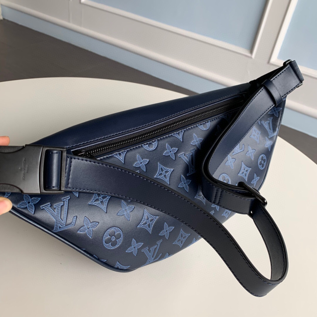 M45729  DISCOVERY BUMBAG PM, LOUIS VUITTON LV