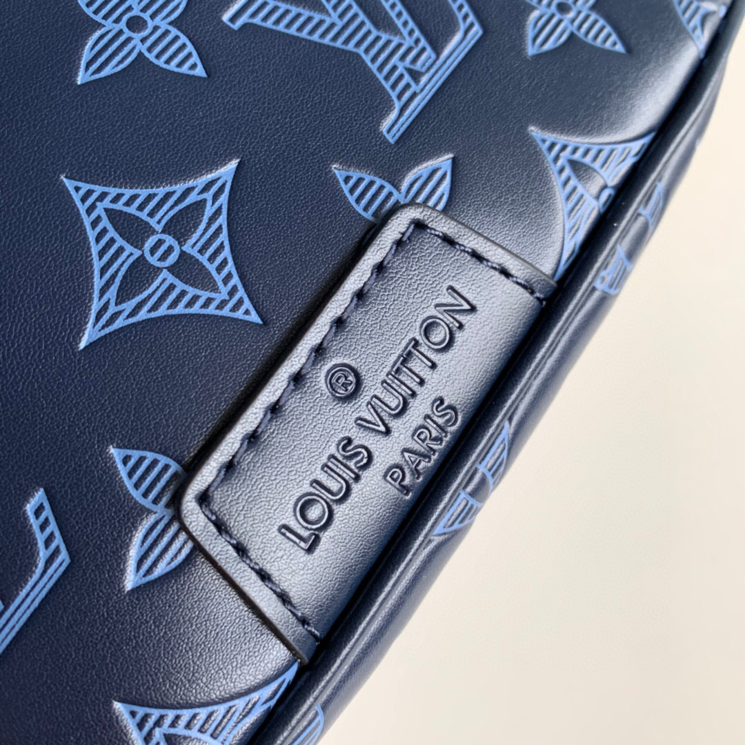 M45729  DISCOVERY BUMBAG PM, LOUIS VUITTON LV
