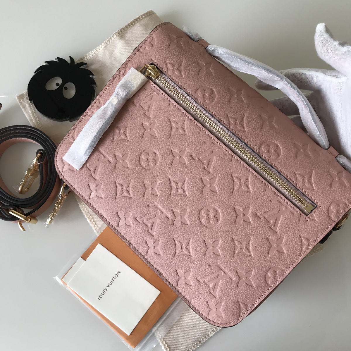 M44018, Louis Vuitton LV, POCHETTE METIS