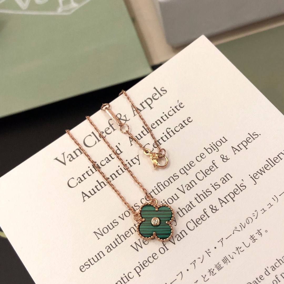 VanCleef&Arpels Necklaces
