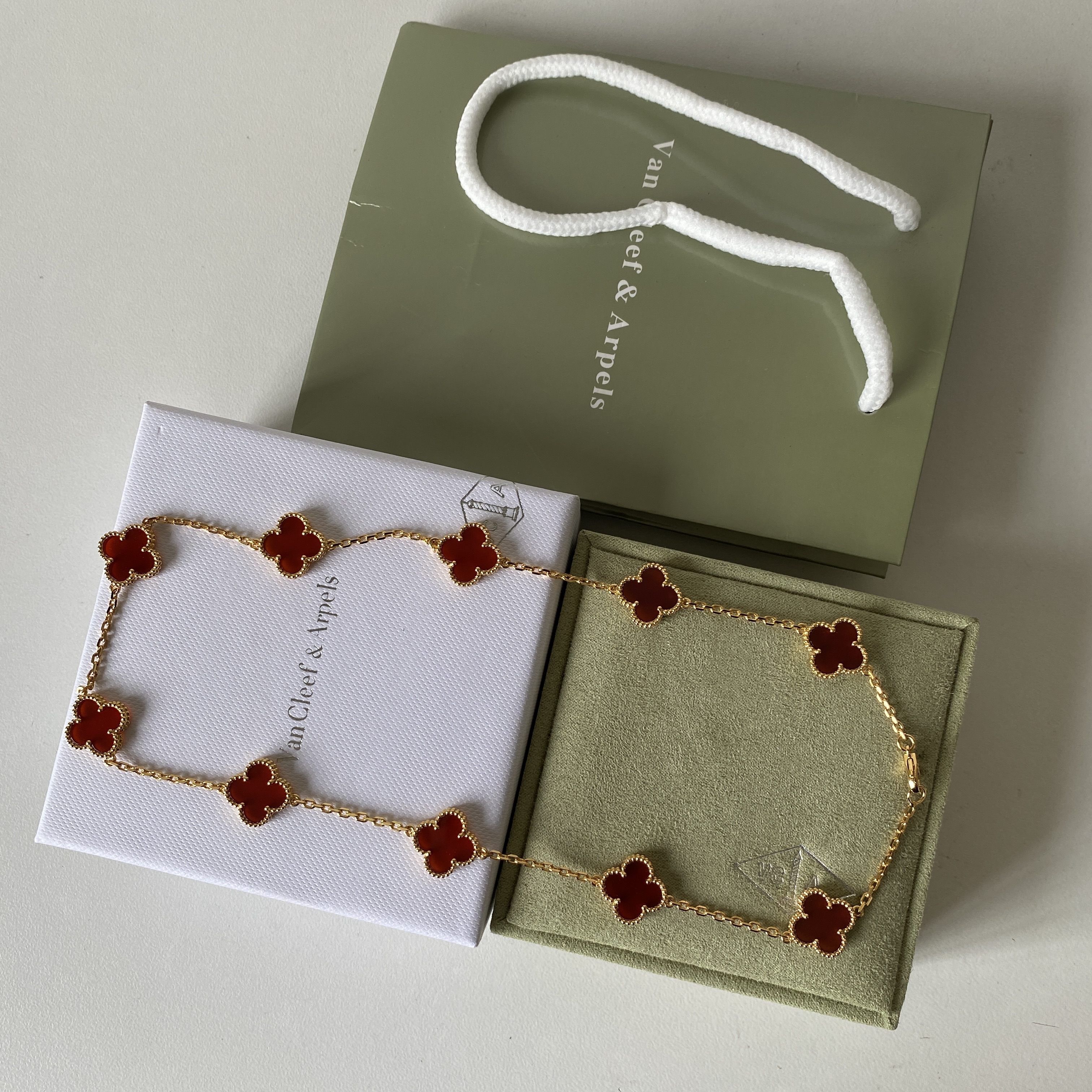 VanCleef&Arpels Necklaces