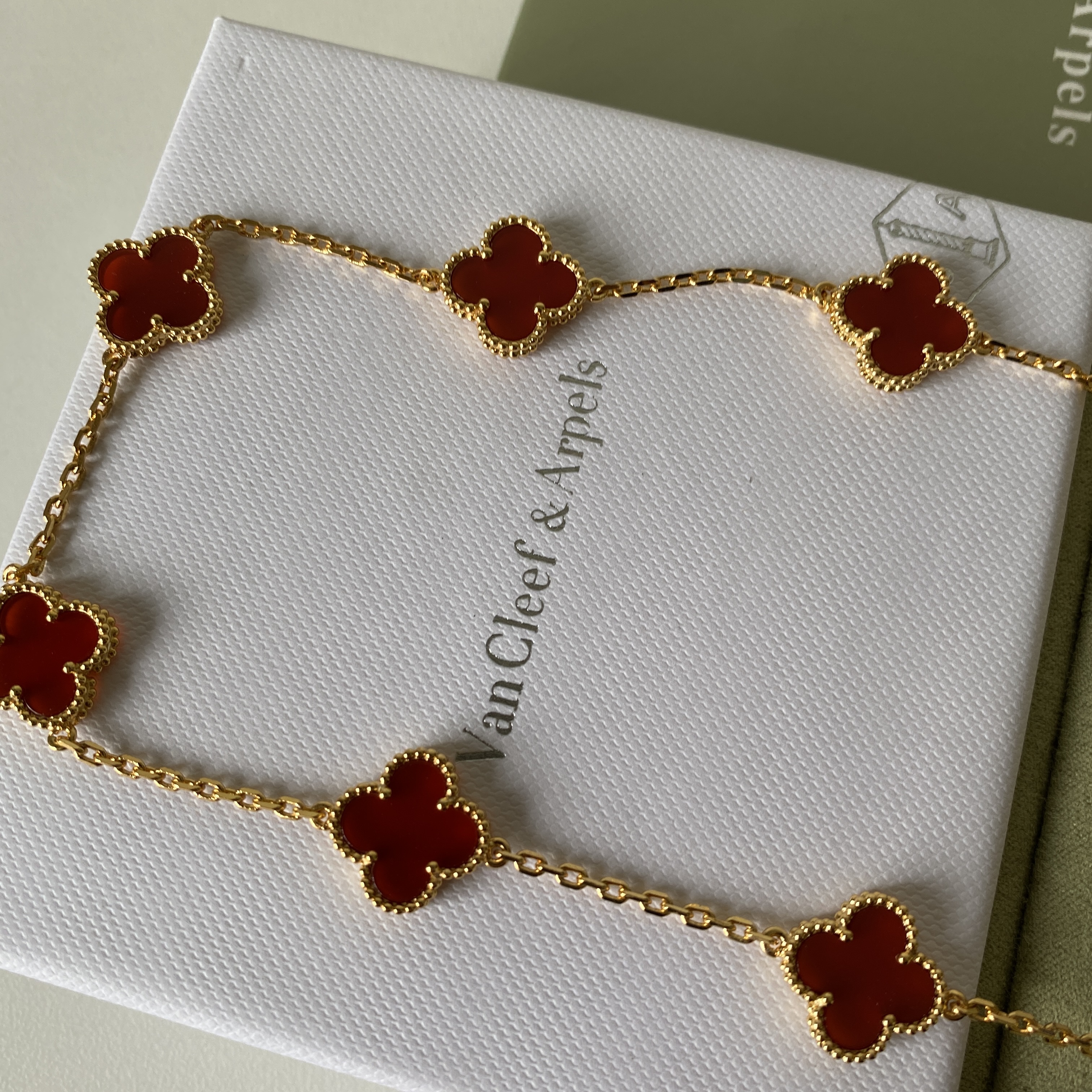 VanCleef&Arpels Necklaces