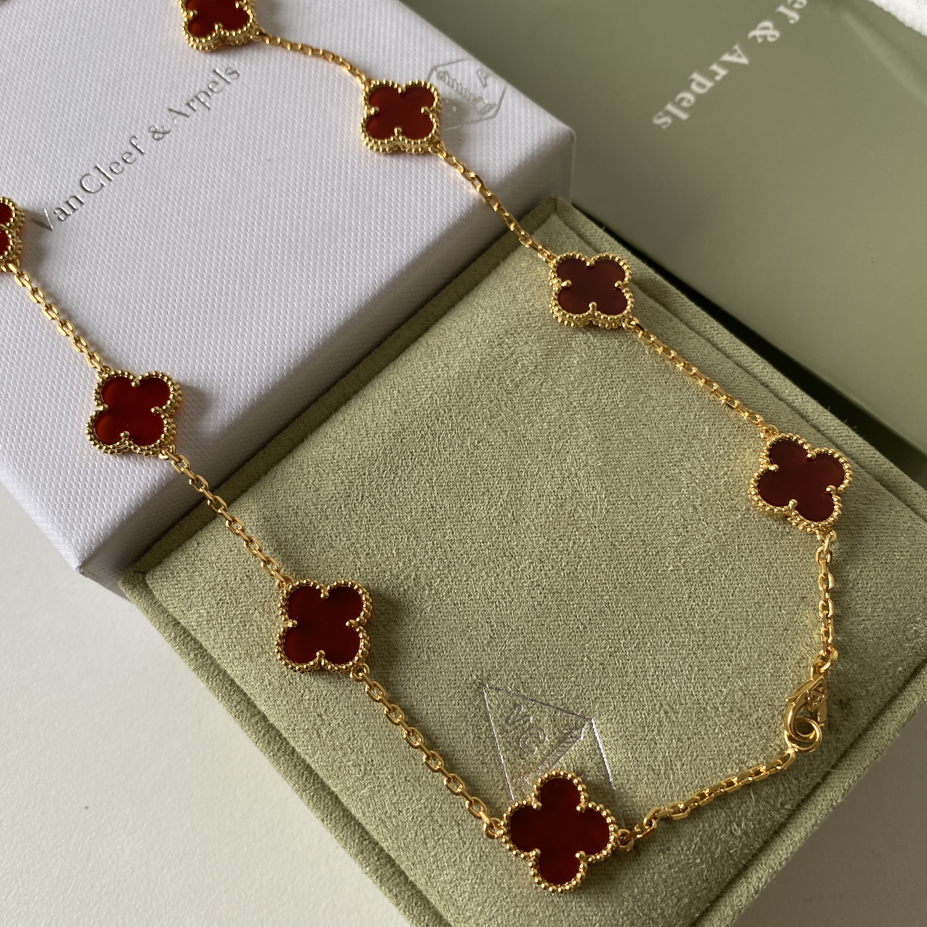 VanCleef&Arpels Necklaces