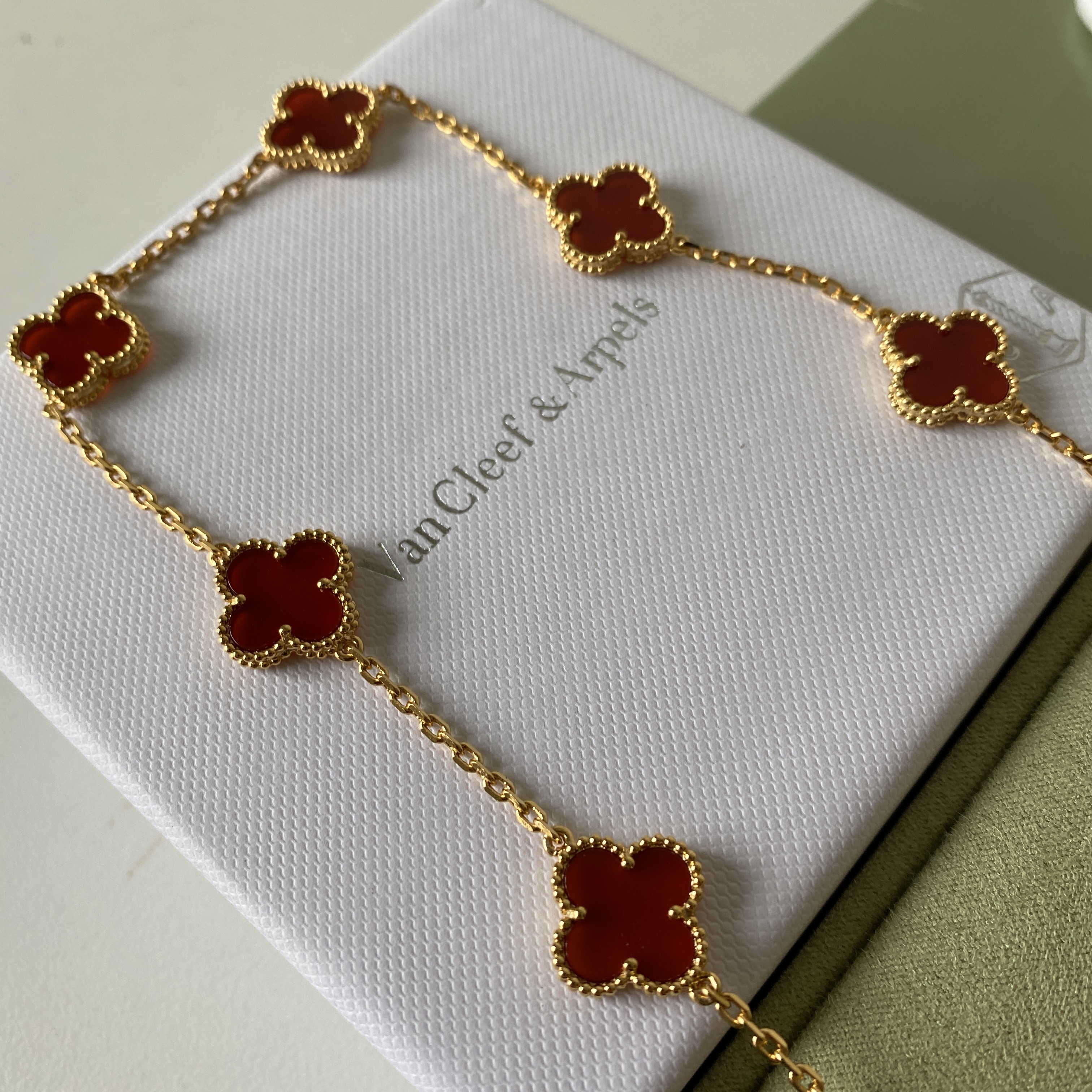 VanCleef&Arpels Necklaces