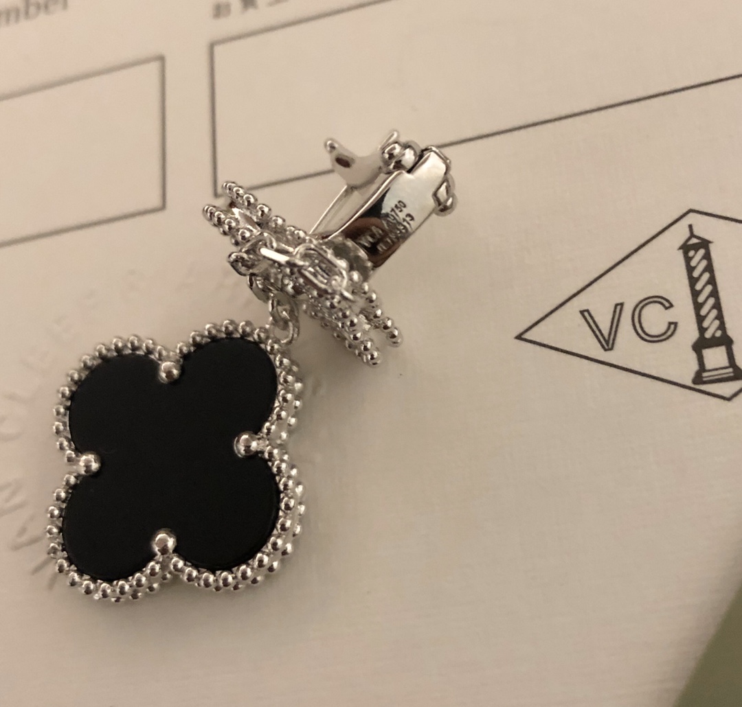 VanCleef&Arpels Earrings