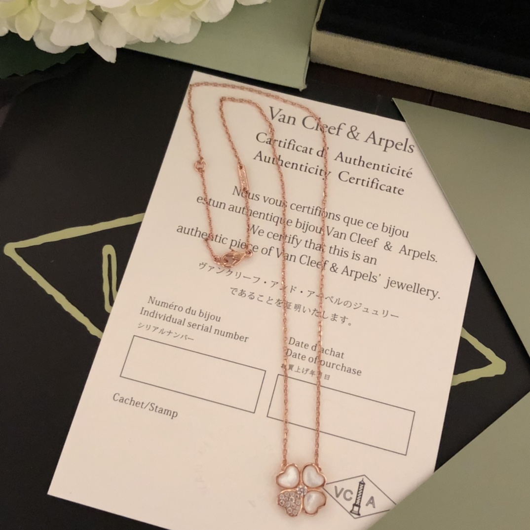 VanCleef&Arpels Necklaces