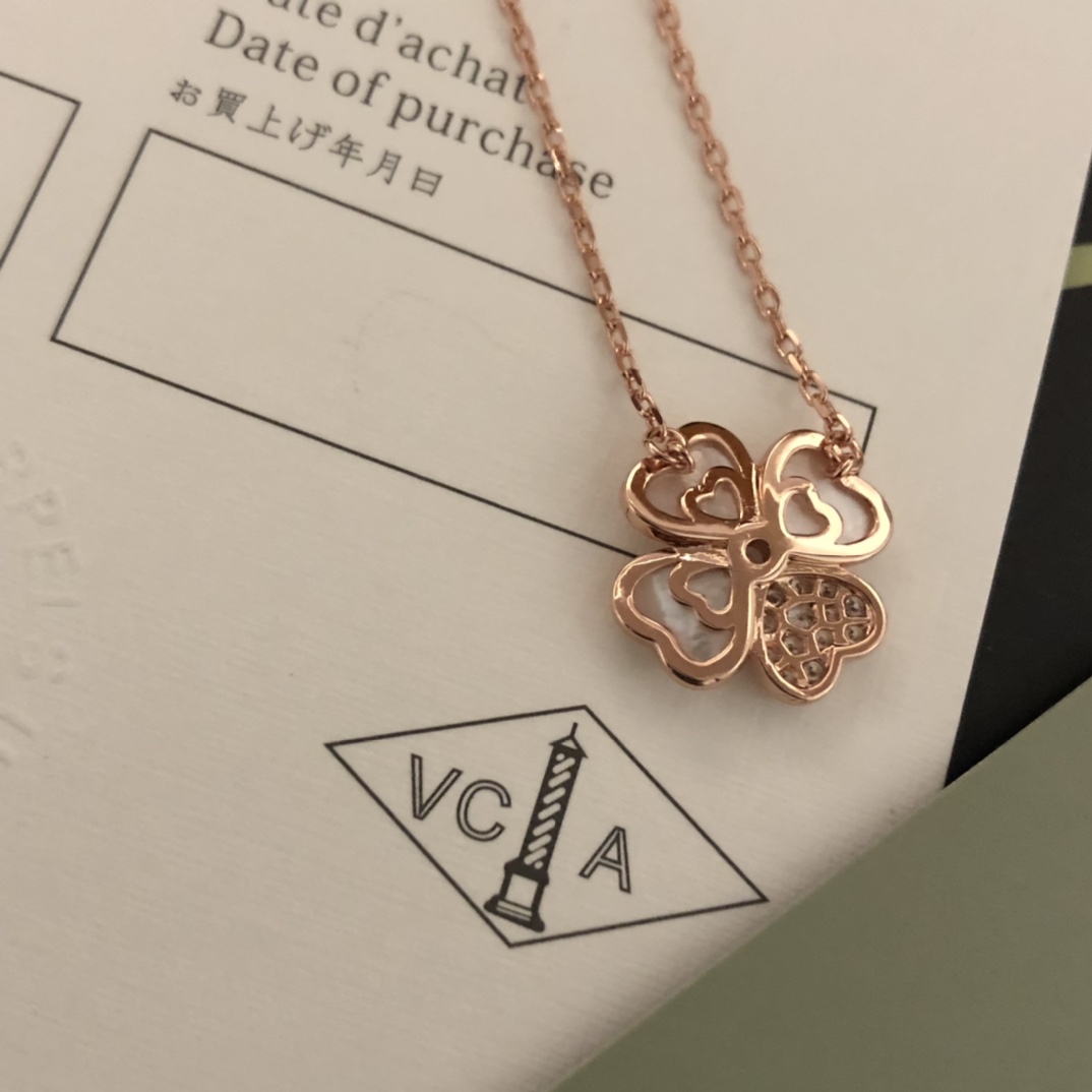 VanCleef&Arpels Necklaces