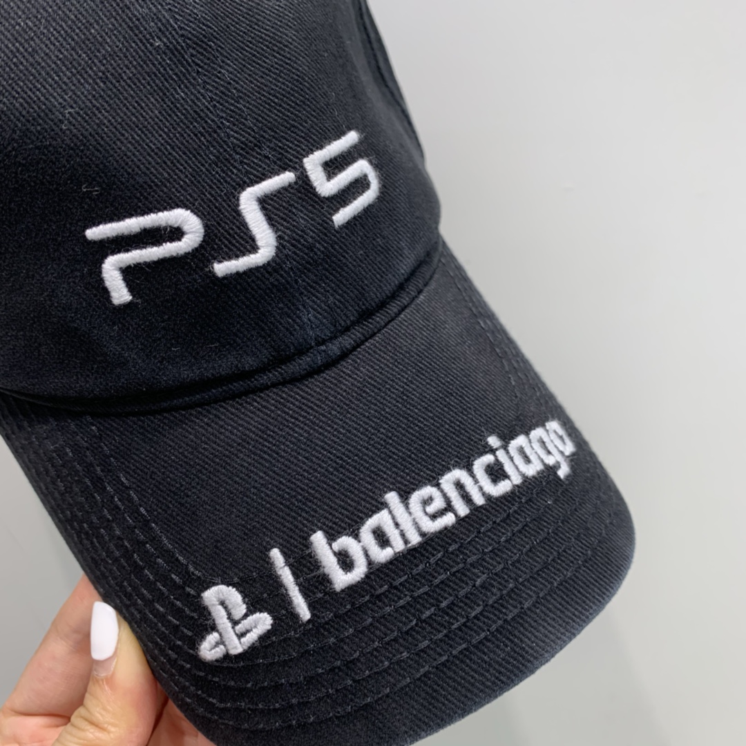 BALENCIAGA CAP