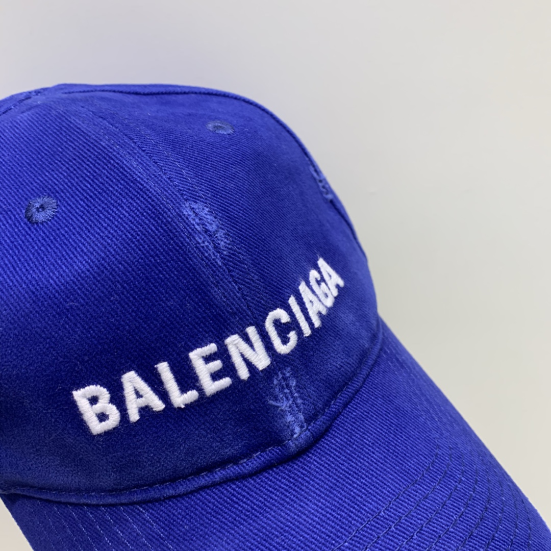 BALENCIAGA CAP