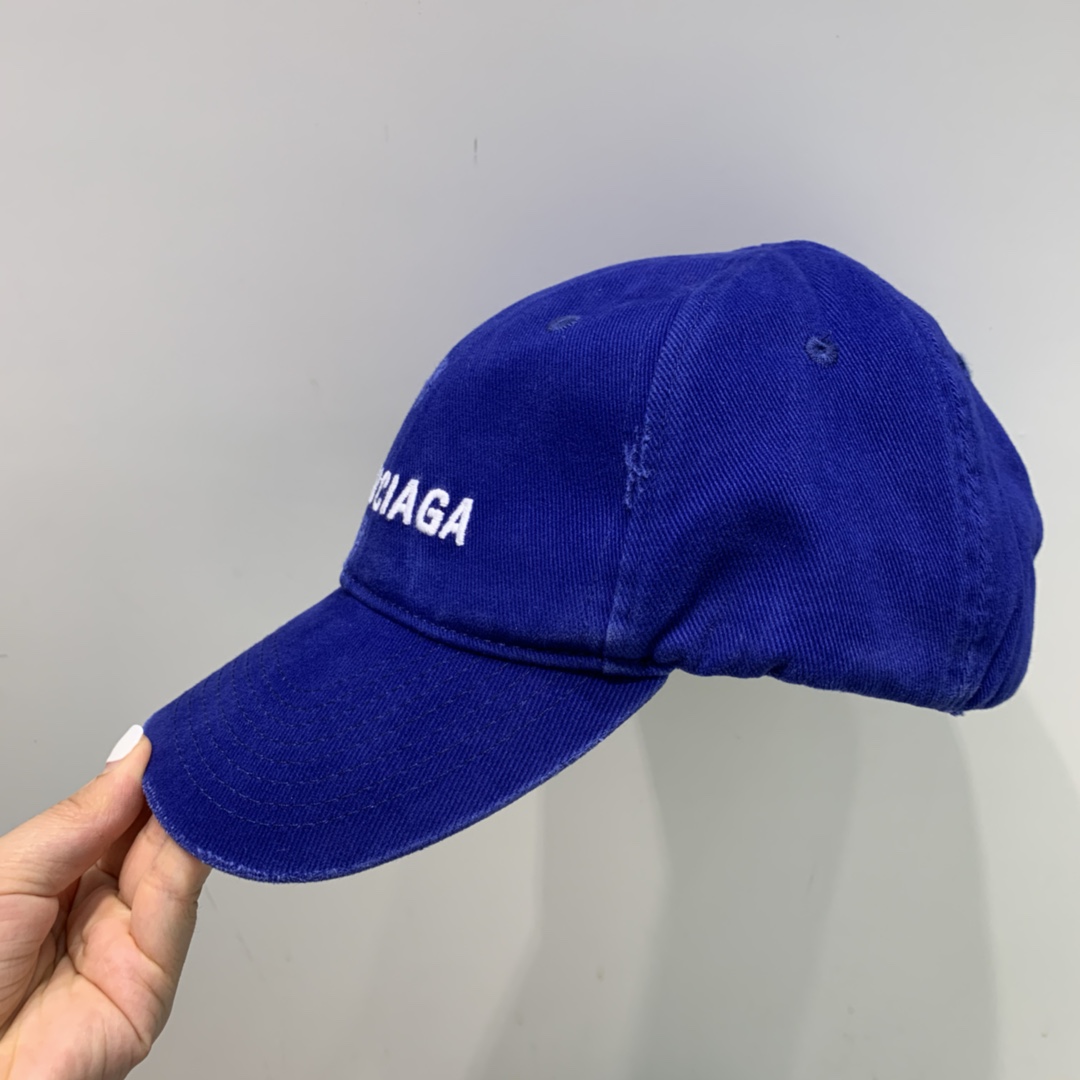 BALENCIAGA CAP