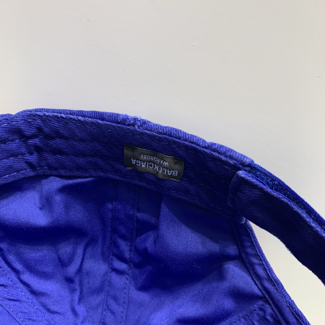 BALENCIAGA CAP