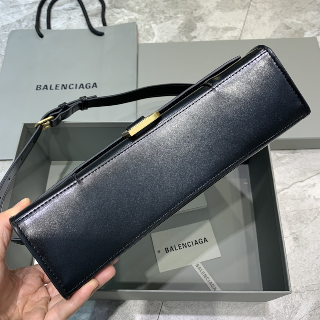 HOURGLASS SLING BACK SHOULDER BAG