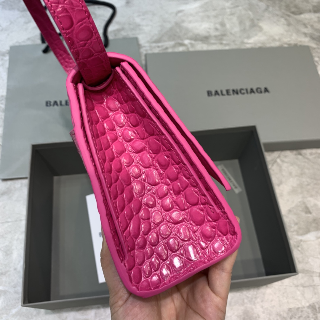 HOURGLASS SLING BACK SHOULDER BAG