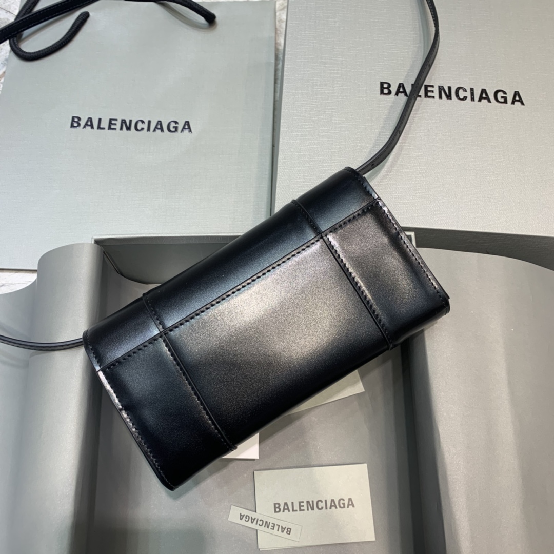 Wallet on chain, BALENCIAGA HANDBAG